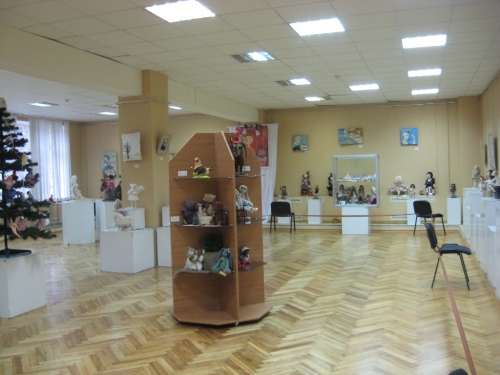 Выставка авторских кукол «Госпожа кукла» проходит в Минске Выставка авторских кукол «Госпожа кукла» проходит в Минске