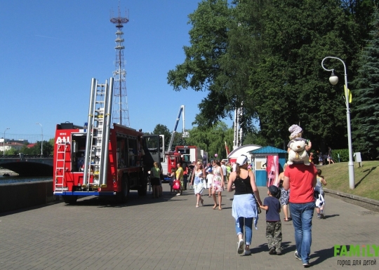 В Минске прошел День пожарного работника В Минске прошел День пожарного работника