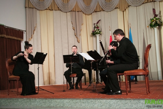 Шуметь разрешается: музыкальный лекторий в «Верхнем городе» Шуметь разрешается: музыкальный лекторий в «Верхнем городе»