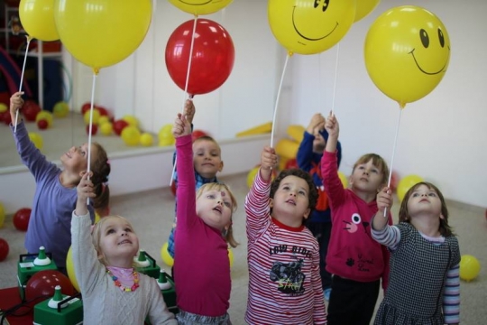 Бесплатные пробные занятия для детей от 1 года до 7 лет в Апельсин Kids Бесплатные пробные занятия для детей от 1 года до 7 лет в Апельсин Kids