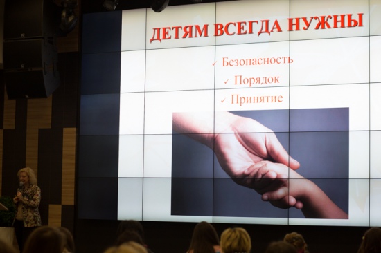 Помоги мне сделать это самому, или Практические идеи работы с детьми по методу Монтессори Помоги мне сделать это самому, или Практические идеи работы с детьми по методу Монтессори
