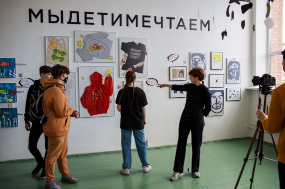 I детская биеннале: яркие картины, оригинальные проекты и диалог поколений I детская биеннале: яркие картины, оригинальные проекты и диалог поколений