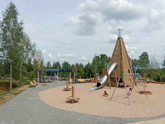  Lakeside Park: , ,  ,   , 