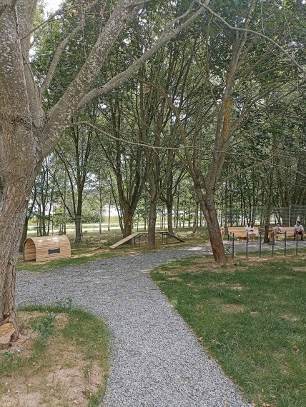  Lakeside Park: , ,  ,   , 