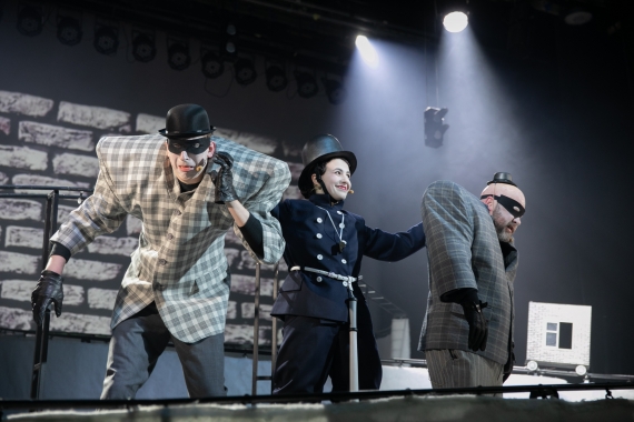 Рецензия на спектакль «Волшебное путешествие»: эпический побег игрушек в Театре кукол Рецензия на спектакль «Волшебное путешествие»: эпический побег игрушек в Театре кукол