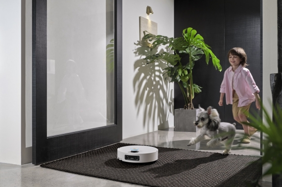 ��� ������������ ������� � ���� � ������: �������� � �������-��������� Dreame Aqua10 Ultra Roller Complete