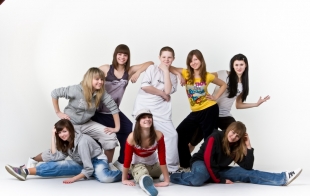     AXDance