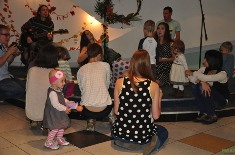 Mama Time  dream-band "": " ,    !"
