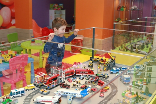 -: LEGO,       